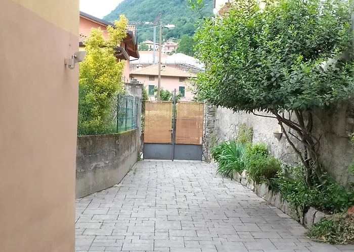 Lägenhet Casa Rina Nesso